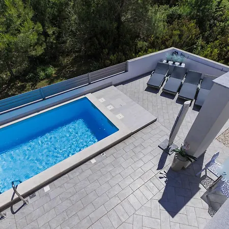 Oli-b By Interhome *