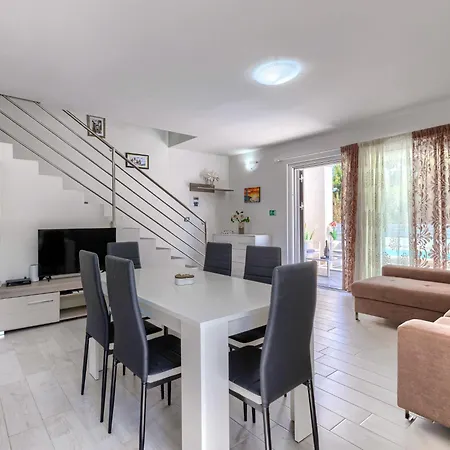 Holiday home Oli-b By Interhome Liznjan