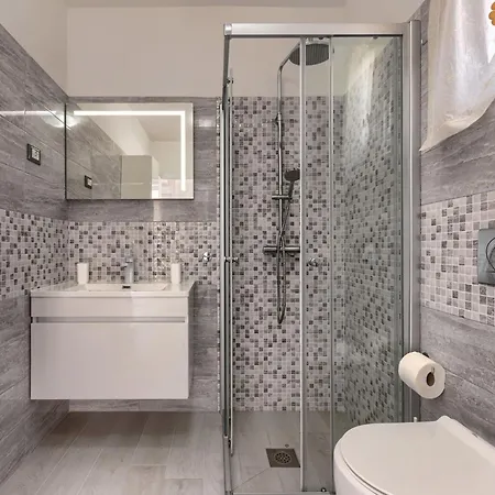 Oli-b By Interhome Holiday home Liznjan