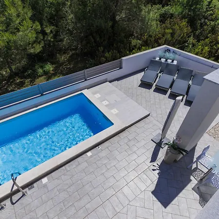 Oli-b By Interhome *