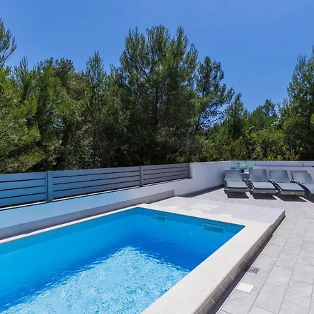 Holiday home Oli-b By Interhome Liznjan